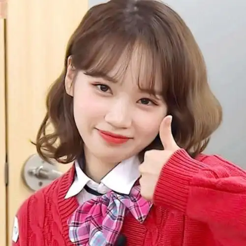 球球校服女头像