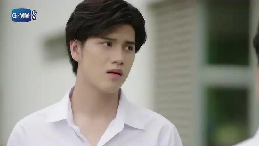 《白色齿轮》8 集:片段 1