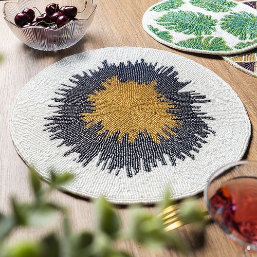 手工串珠餐桌垫西餐垫圆形隔热垫杯垫轻奢防烫家用客厅花瓶防滑美