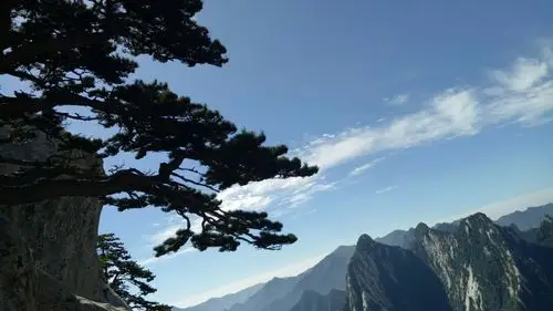 群山巍峨,谁与争锋.