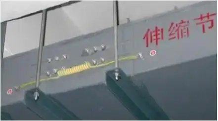 电缆桥架伸缩节图