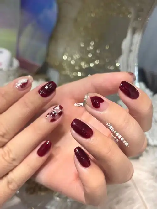 亲手晒美甲  #ins美甲  #美甲  #酒红色美甲  #棋盘格  #秋冬美甲