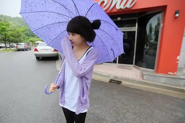 还记得红极全网的网红鼻祖恩典吗?如今30岁不当网红,变钢琴老师