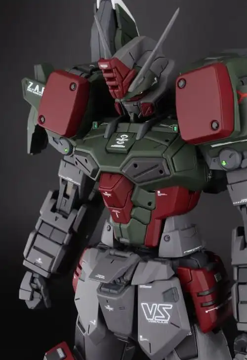 换色重涂机动战士漆黑暴风高达模型