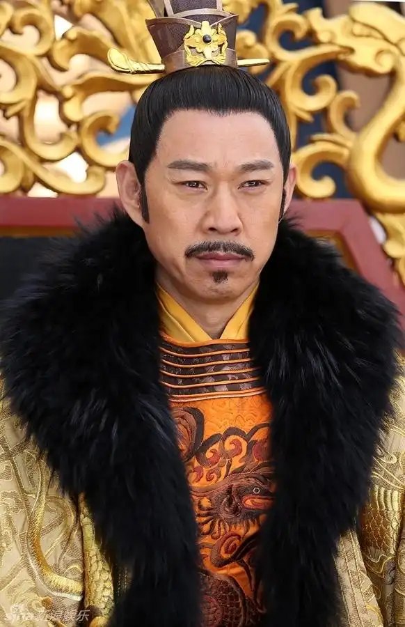 组图:张丰毅《武媚娘》饰李世民霸气十足
