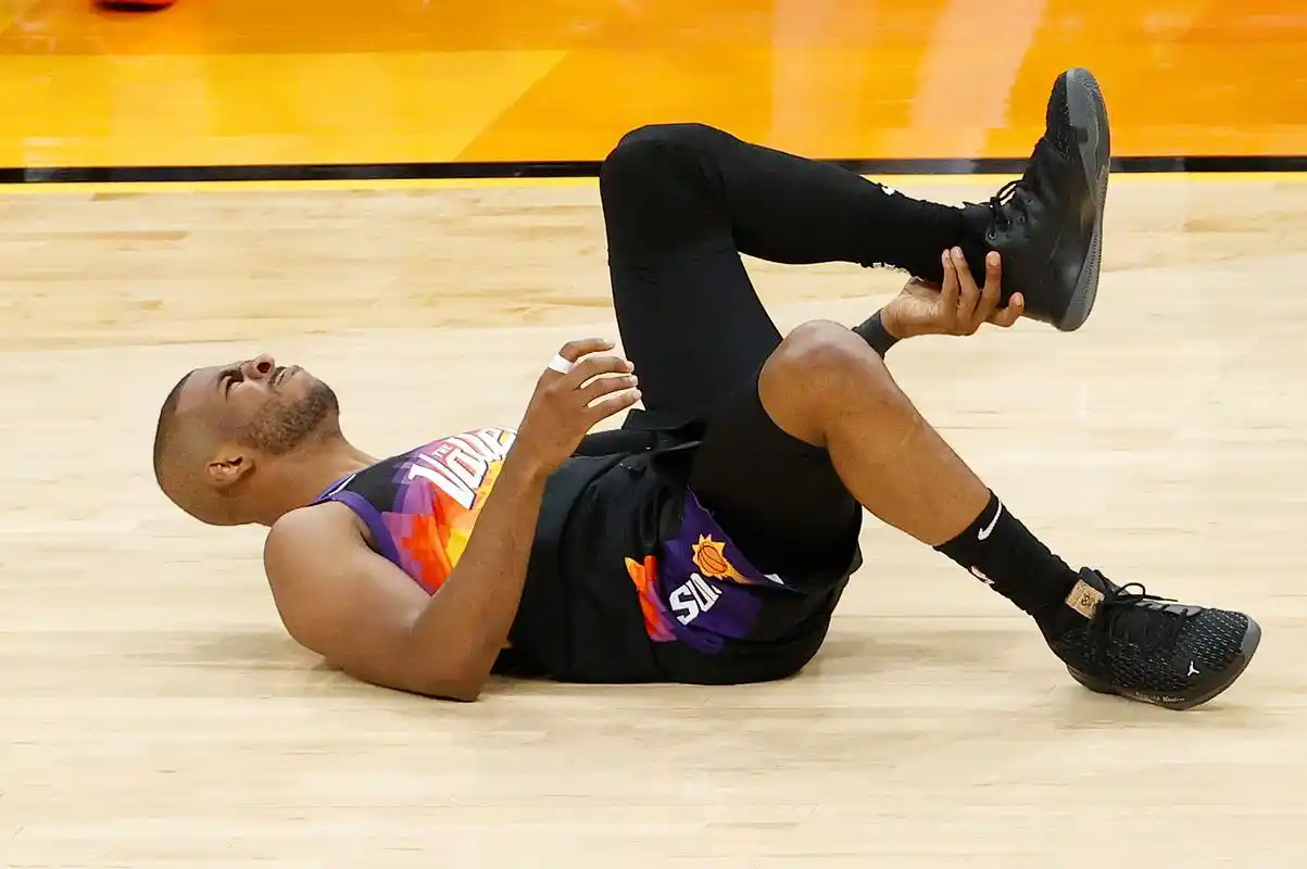 保罗32分9助攻,历史第三人