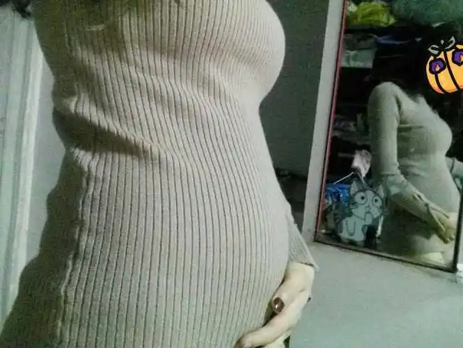 为什么吃完饭肚子会鼓鼓的,别人都不鼓?