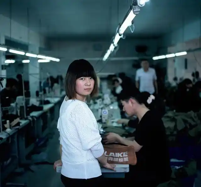 1/7 一组照片直击7个90后农民工的真实生活