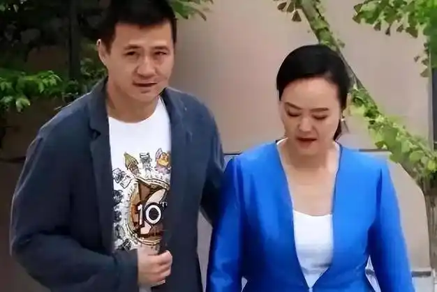 嫁小2岁哈佛大学海归,今57岁活成人生赢家|倪萍|董卿|赵忠祥|撒贝宁