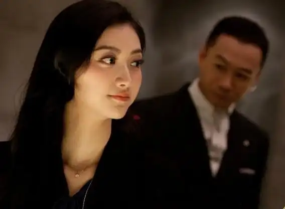 【图】澳门风云里的洛欣是谁? 景甜上演"邦女郎"桥段