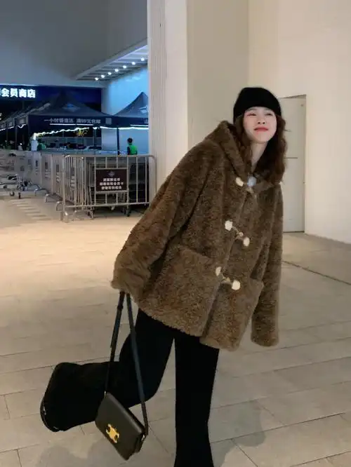 逛gai的乐趣今天是布朗熊色