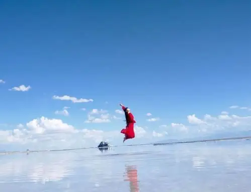 四个快乐花垣女孩的西藏之旅茶卡盐湖