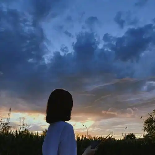 好看的女生背影头像之短发女孩我来兑现承诺啦