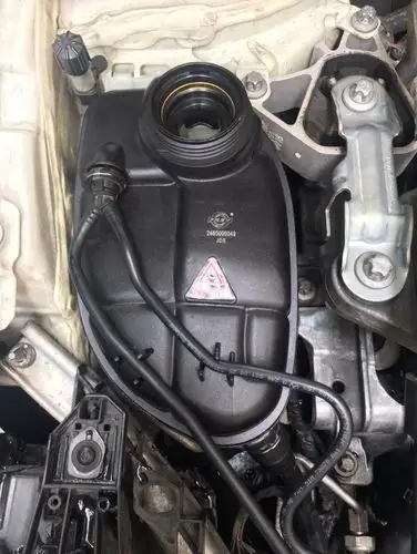 奔驰b200 w246副水壶更换潜水多年第一贴!