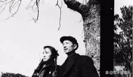 著名演员冯喆婚姻不幸悲情早逝妻子有愧却不愿跟他合葬