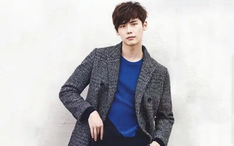 李钟硕高清电脑桌面壁纸下载高清大图预览1920x1200_日韩明星下载_美