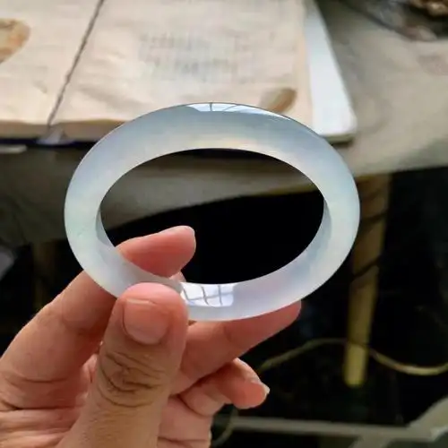 冰种白月光贵妃翡翠手镯15000