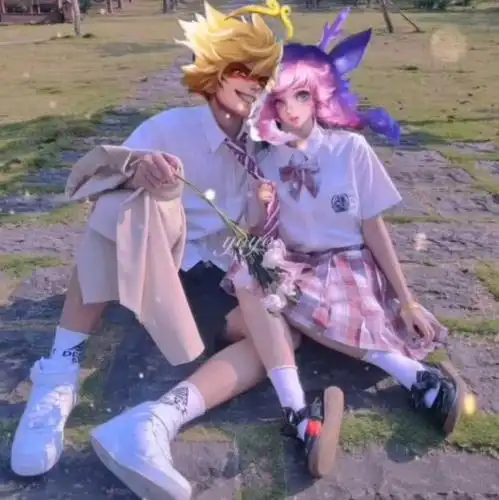 瑶穿短裙躺在哪位野王怀里最搭配?李白玄策不行,没想到竟是冷门的他