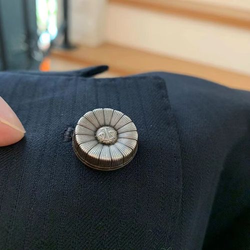 日本律师徽章天平座金属胸针弁護士游戏逆转裁判公平原版复刻品款