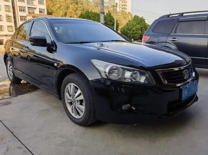 本田 雅阁  2010款 2.0 庆典版图片