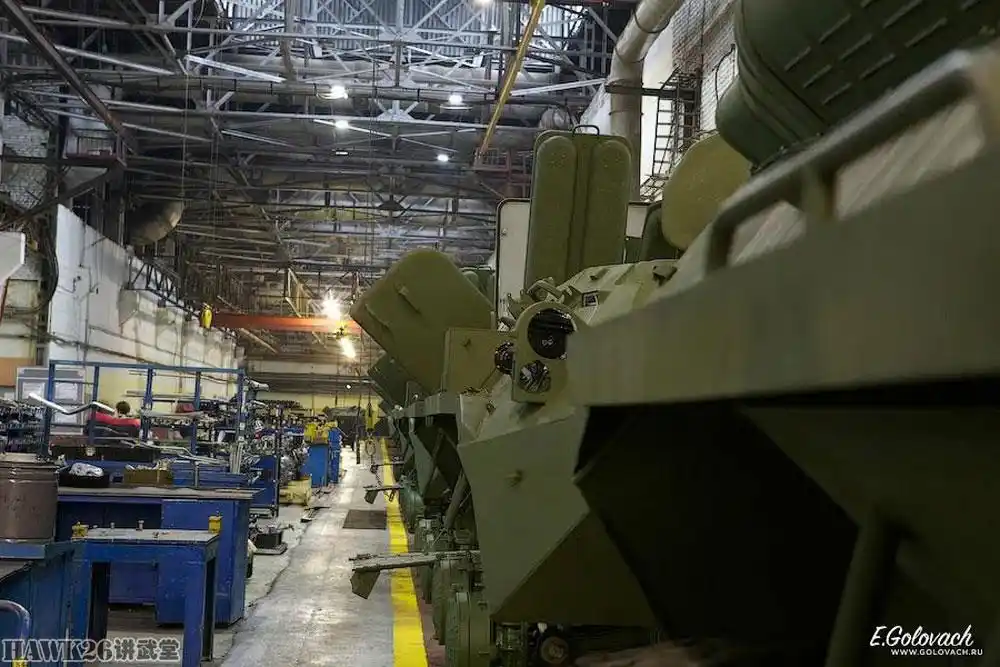 走进btr-80步兵战车生产厂家:21世纪的苏联车间 自动化程度低