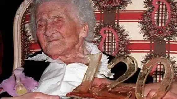 原创122岁法国老太太仅用一套房子交易换来半辈子衣食无忧