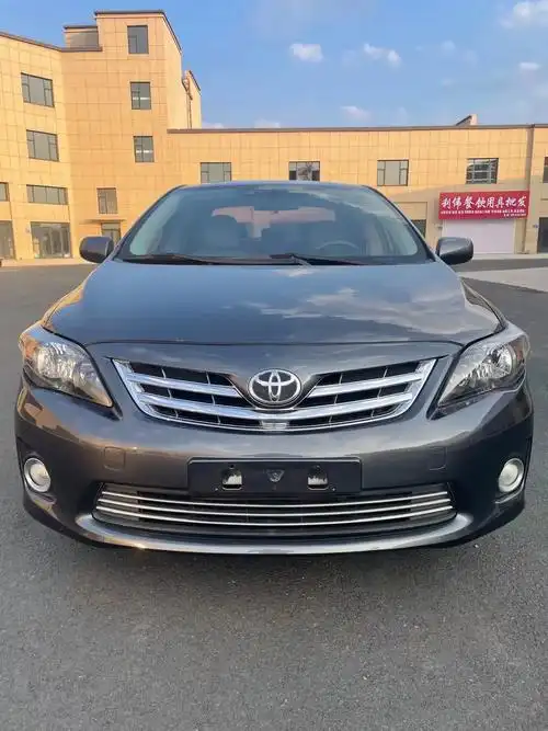 13年丰田卡罗拉18图片