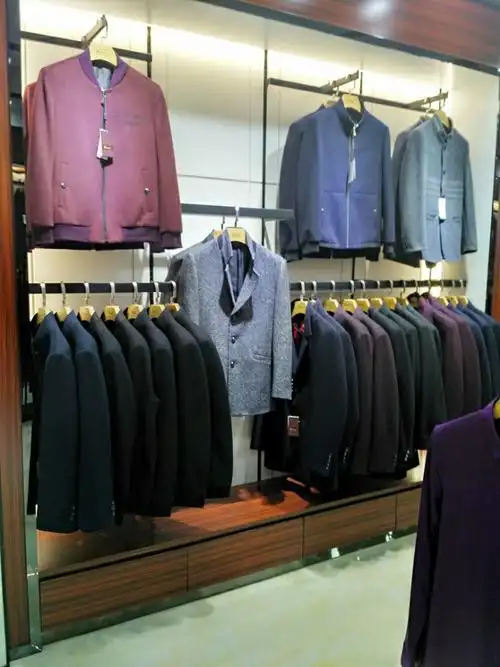 意大利都彭男装,一直深受消费者所喜爱!