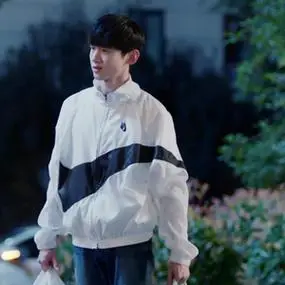 luluins与晨同光李洛书白敬亭明星同款衣服白色运动休闲夹克外套