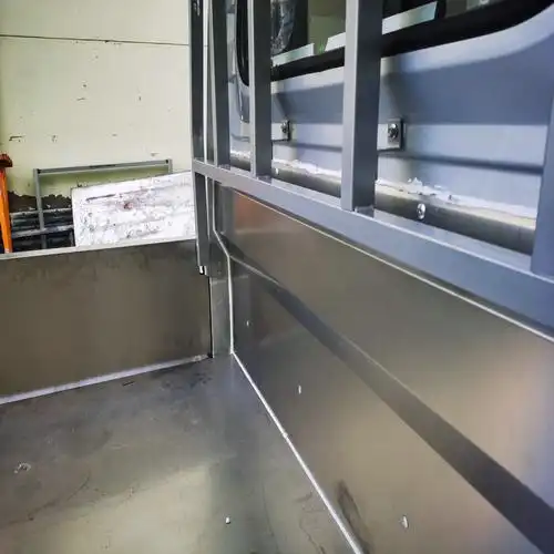 适用五菱荣光小卡新卡单排防锈车厢护板不锈钢挡板其它加装