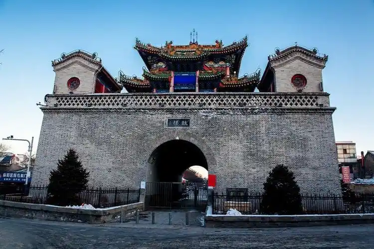 评分: 分 3条     类型:历史建筑 电话:暂无 地址:榆林市榆阳区胜利