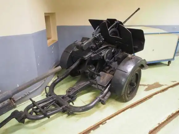 二战中盟军飞机的噩梦——千变万化的德国flak38型高射炮