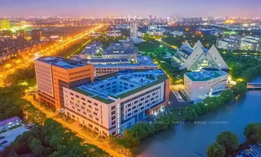 走进松江大学城,感受"大学之府"的魅力!