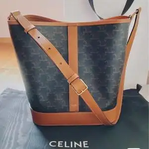 法国代购celine赛琳女士包包老花水桶包凯旋门经典女购物袋手提包