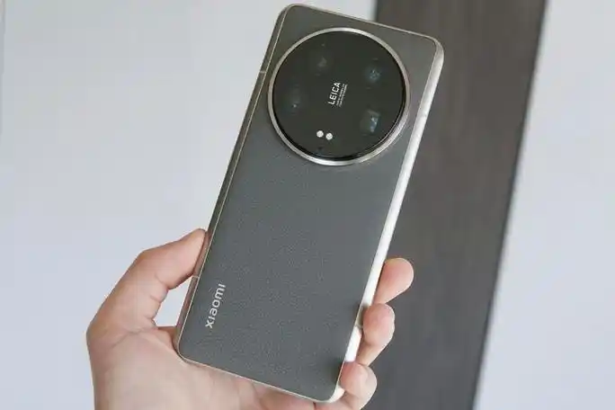 虽然贵但依然值得购买三款无法拒绝的国产旗舰手机