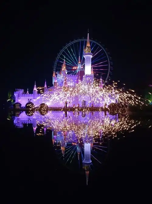 石景山游乐园夜景 - 又见花海 - 图虫