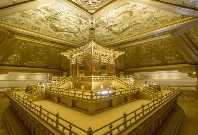 皇陵封闭之后,地宫中干活的工匠如何出来?真的会将其陪葬吗?