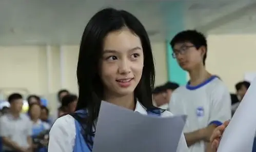 少年的你的魏莱戏里让人恨得牙痒痒戏外美到认不出