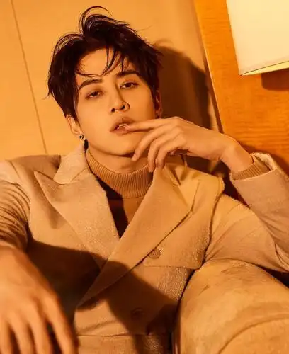 mike在中国发展三年后第一次回国参加活动