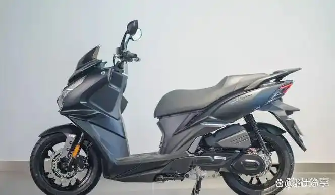 售价15980元,新款三阳巡弋150正式上市,平踏板是亮点