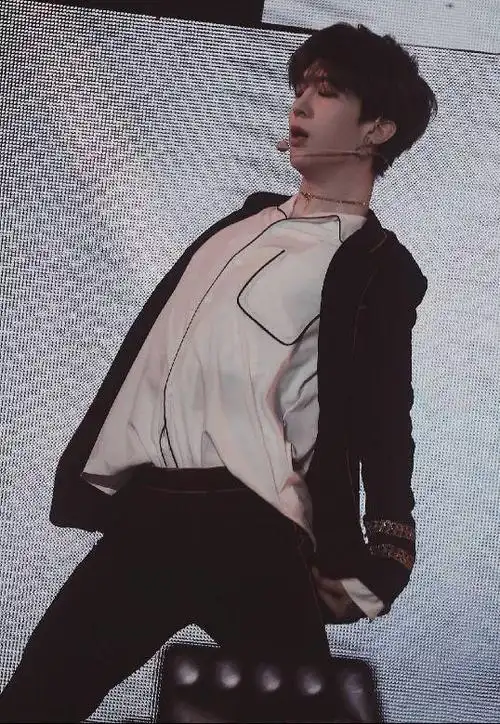 npc顶胯:陈立农羞涩,尤长靖人畜无害,而他"杀"人不眨眼!