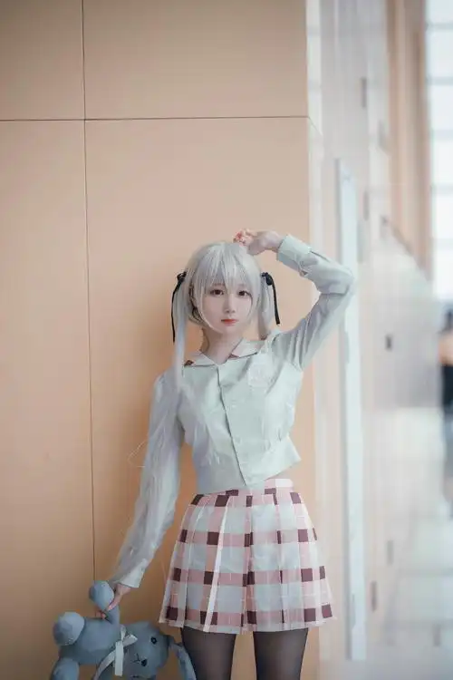 这三组春日野穹的cos是不是符合你对穹妹的幻想呢?
