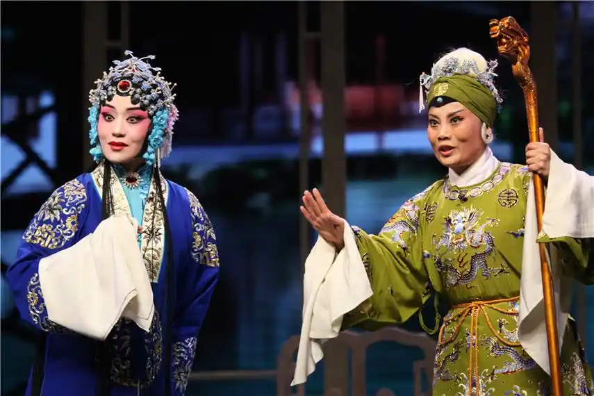 豫剧《穆桂英挂帅》