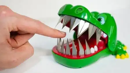 盘点四款最奇葩的玩具,一不小心就会咬断手指,没几人敢玩!