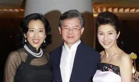 原创香港富商罗康瑞为何六十岁时抛妻弃子执意要娶富太太