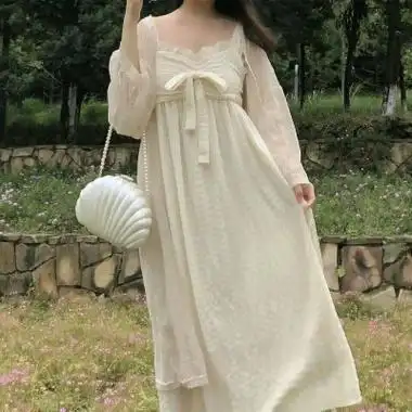 仙气白裙子女生头像