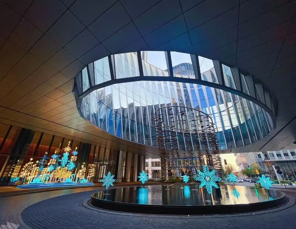 【前滩香格里拉大酒店】——位于前滩太古里的 - 抖音