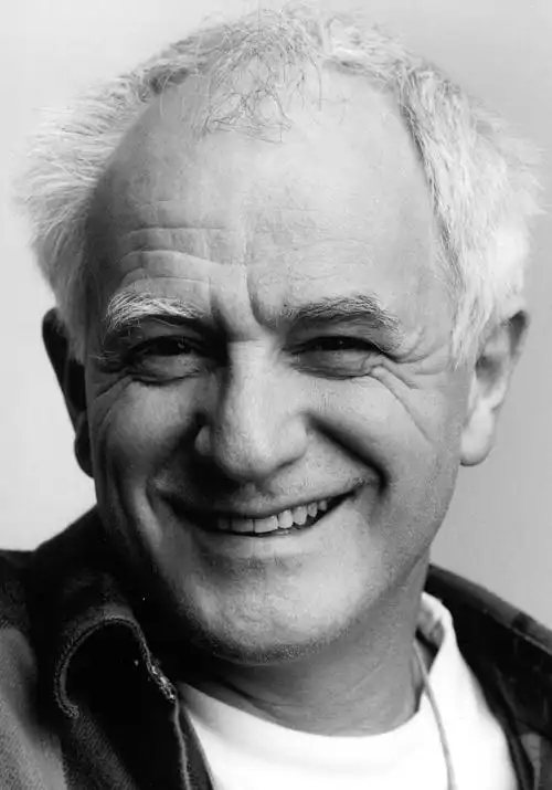 贾尼克哈斯楚jannikhastrup