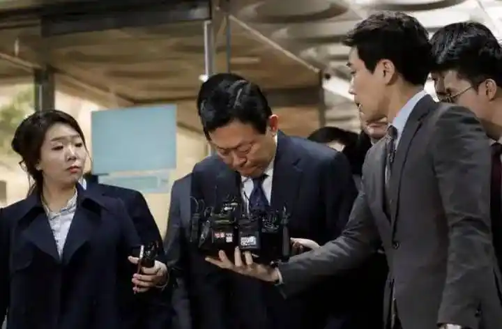 这下,父子俩彻底反目!