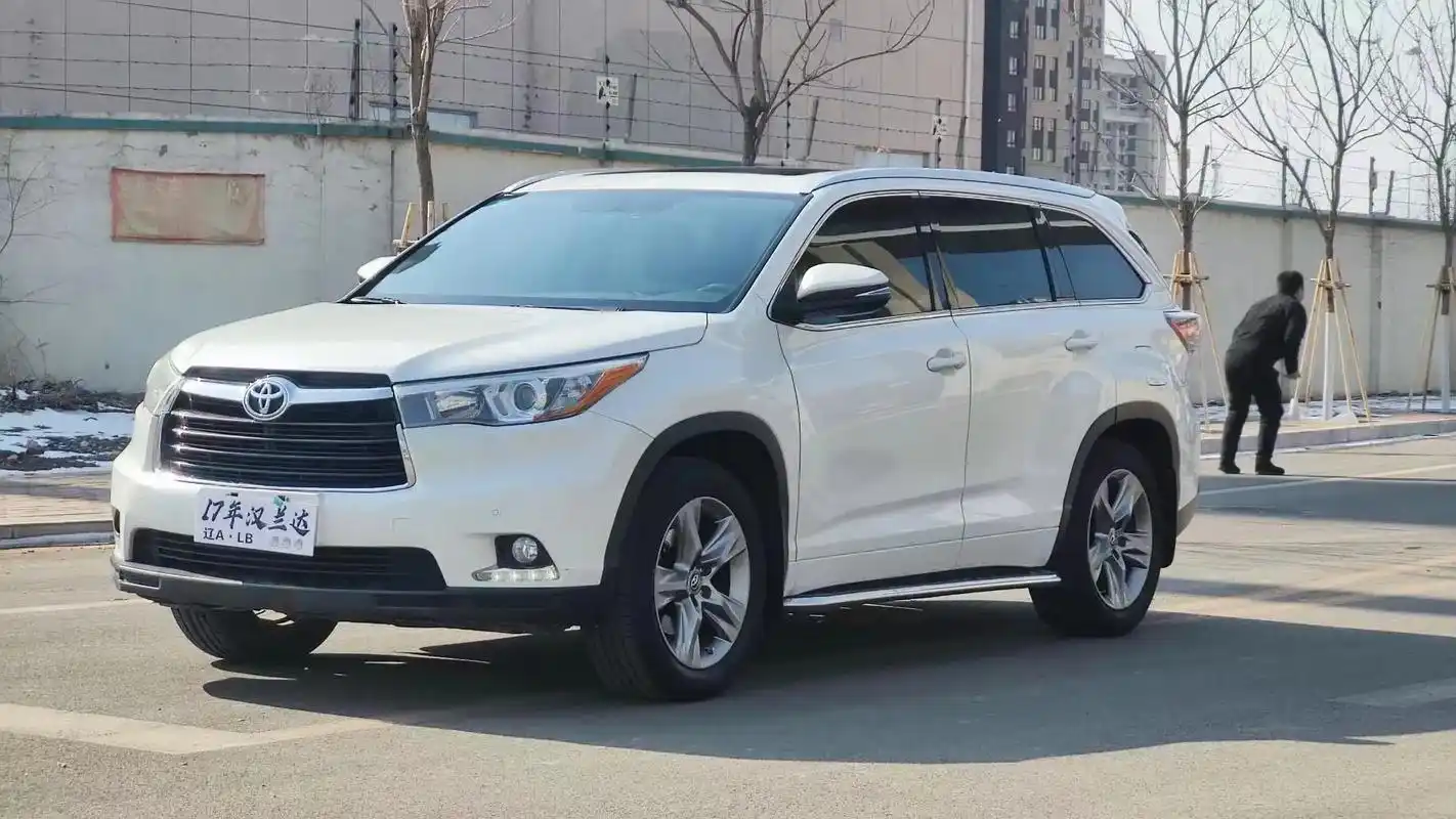 新到17年丰田汉兰达.(十四) 批发一口价16.8万 新到1 - 抖音